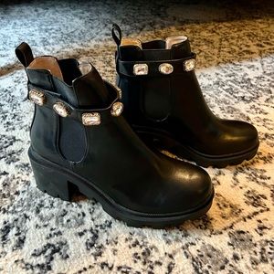 Steve Madden Amulet Jewel Embellished Booties - size 9